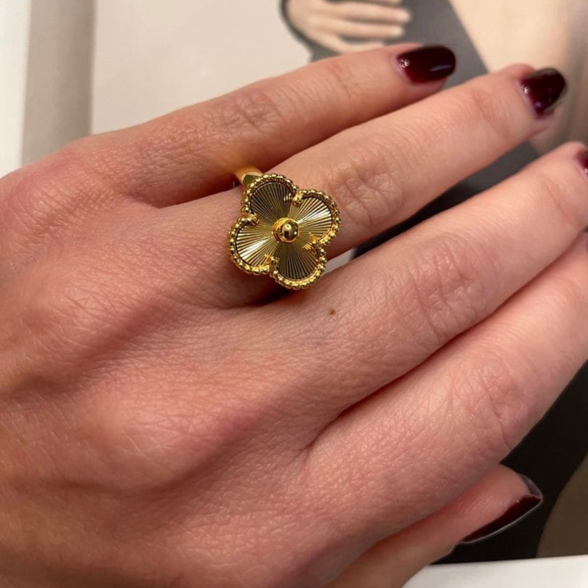 Clover Ring